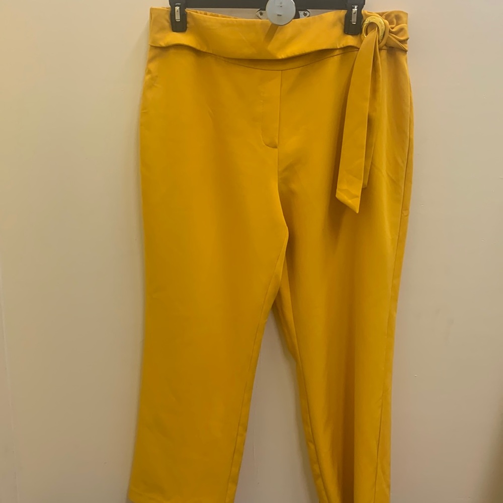 BEAUTIFUL MARC NEW YORK YELLOW SUMMER PANTS STRETCHY SIZE(XL)LIKE NEW